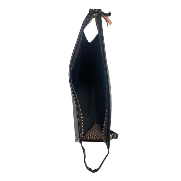 Mor Black & White Geometric Pattern Zip-Up Makeup Bag - Picture 5 of 7